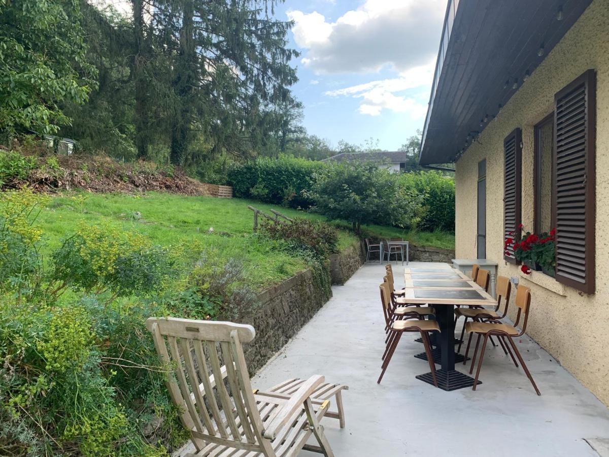 Gezellige Met Open Haard En Zonnige Tuin. Hébergement de vacances